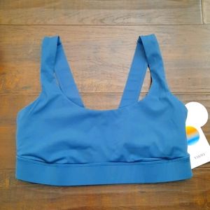 Vuori Stride Sports Bra Small NWT